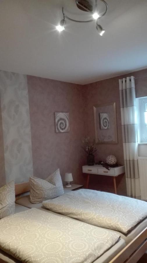 Ferienwohnung Schmitz Anschau エクステリア 写真