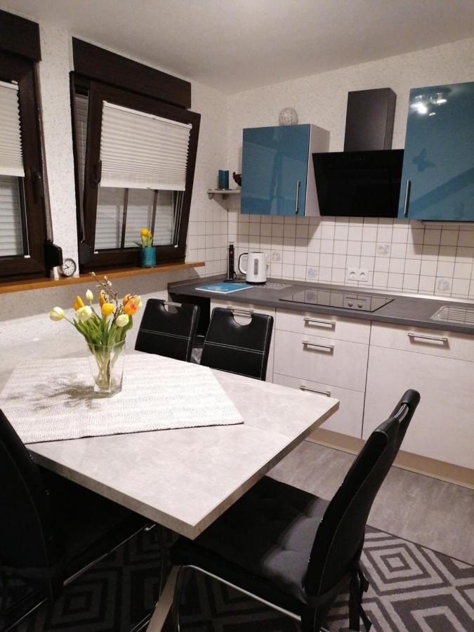 Ferienwohnung Schmitz Anschau エクステリア 写真