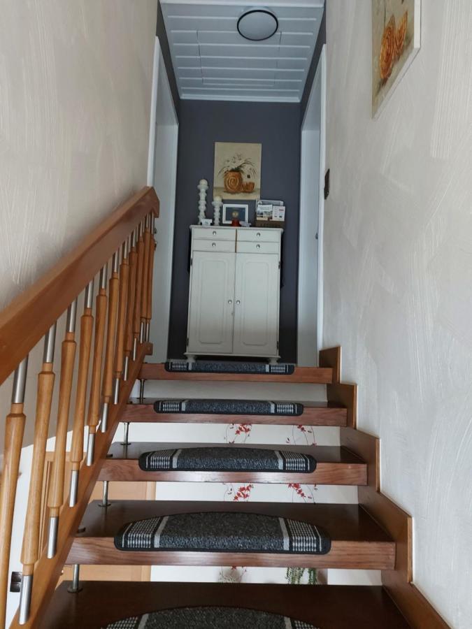 Ferienwohnung Schmitz Anschau エクステリア 写真