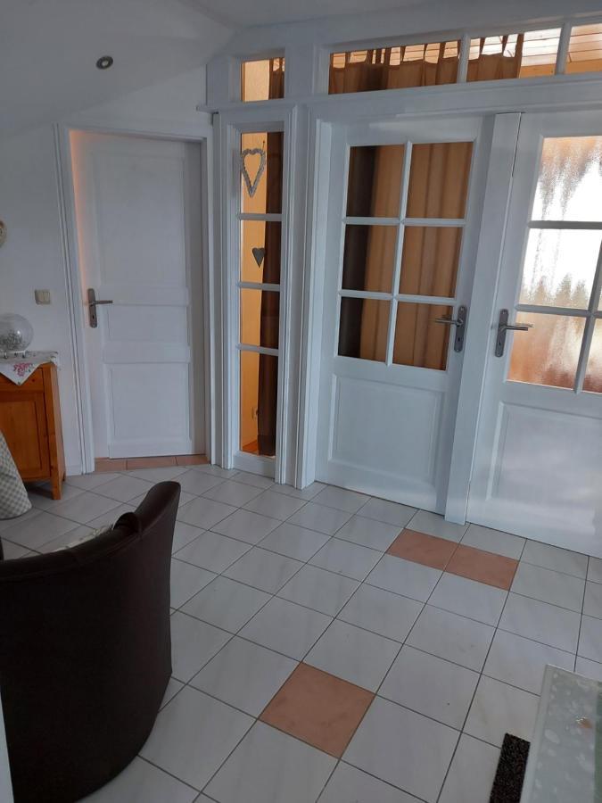 Ferienwohnung Schmitz Anschau エクステリア 写真