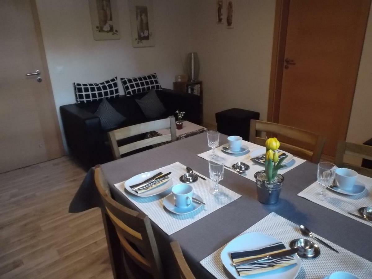Ferienwohnung Schmitz Anschau エクステリア 写真