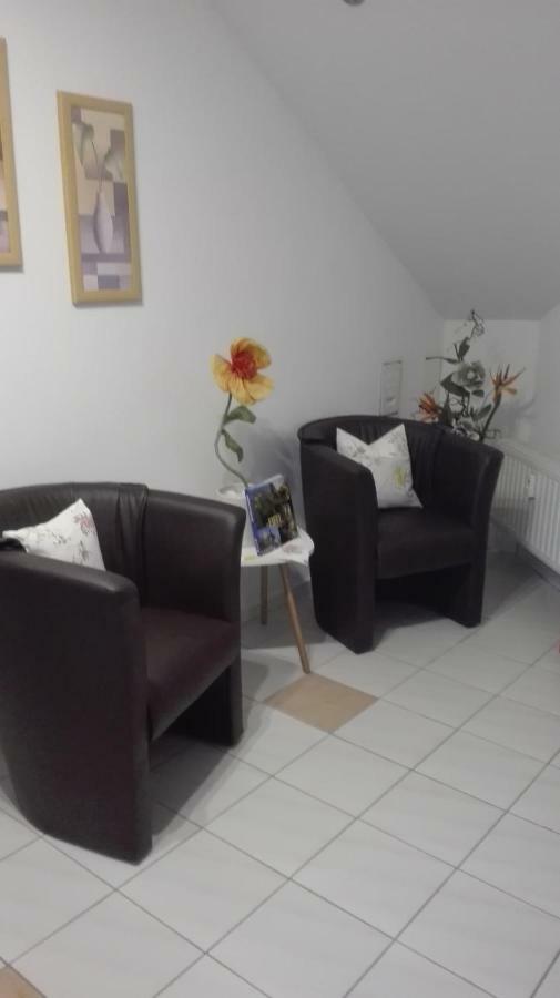 Ferienwohnung Schmitz Anschau エクステリア 写真