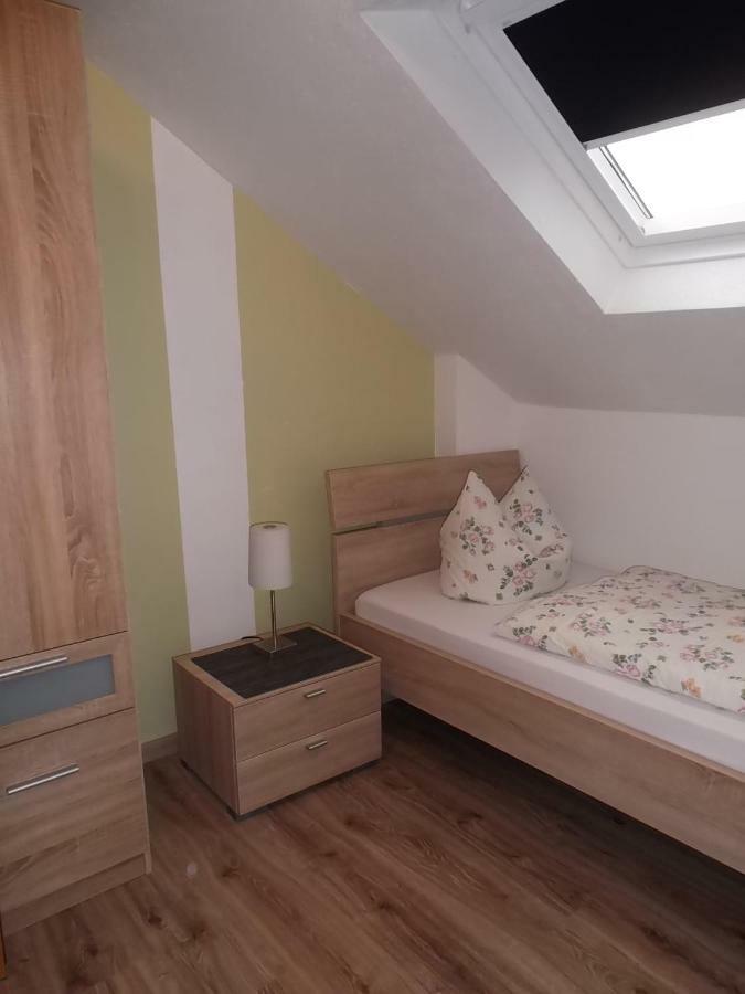 Ferienwohnung Schmitz Anschau エクステリア 写真
