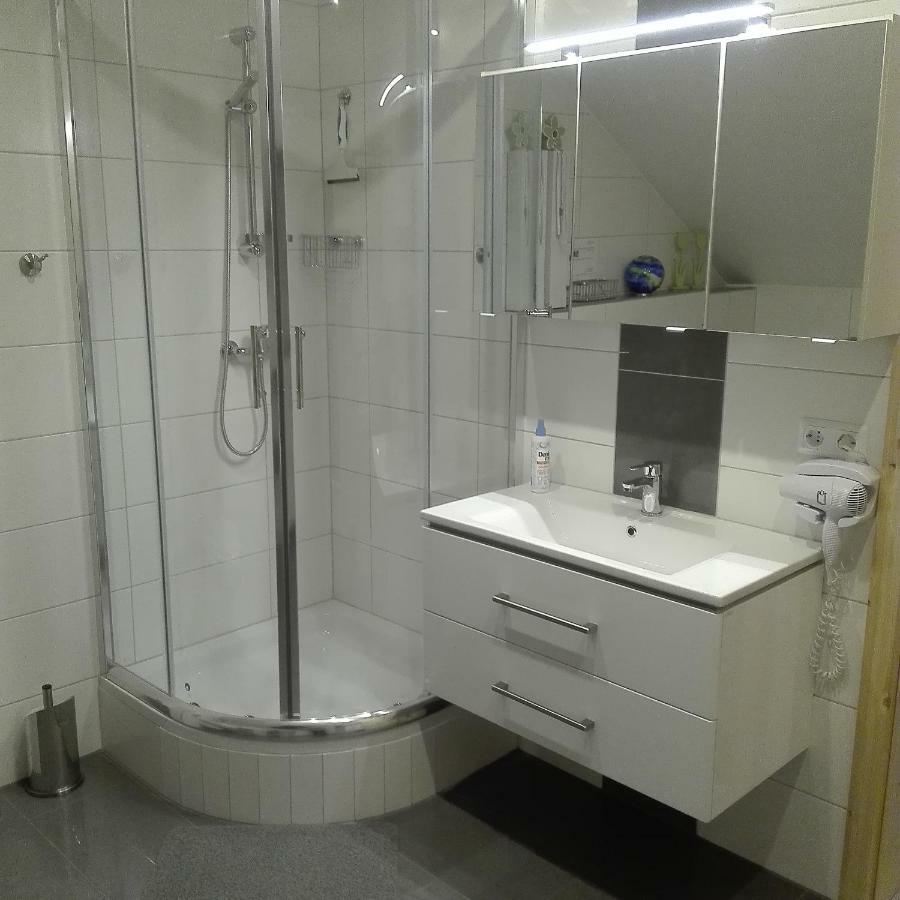 Ferienwohnung Schmitz Anschau エクステリア 写真