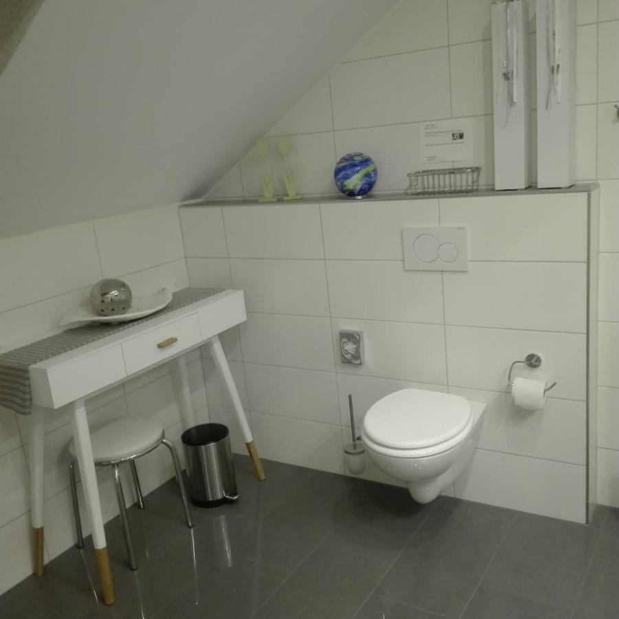 Ferienwohnung Schmitz Anschau エクステリア 写真